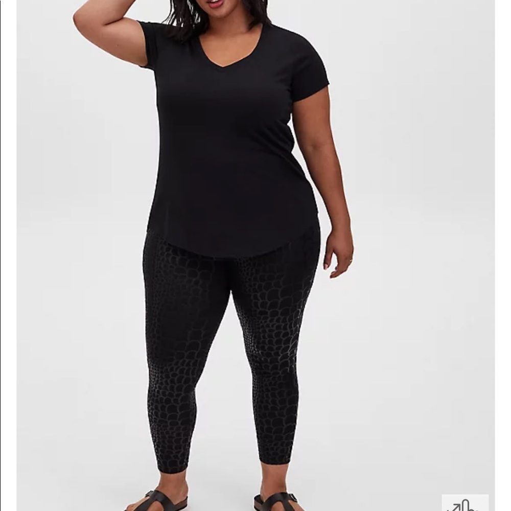 Torrid premium black mermaid scale print leggings 5/6